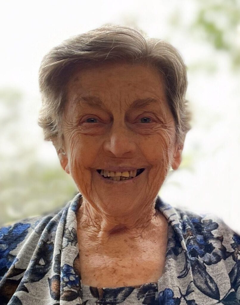 THOMSON, Betty Smyth Funerals